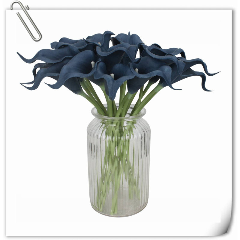 Arrangement Lillies, Bleu violacé, H 14,29 po x l 5,71 po x P 2,28 po