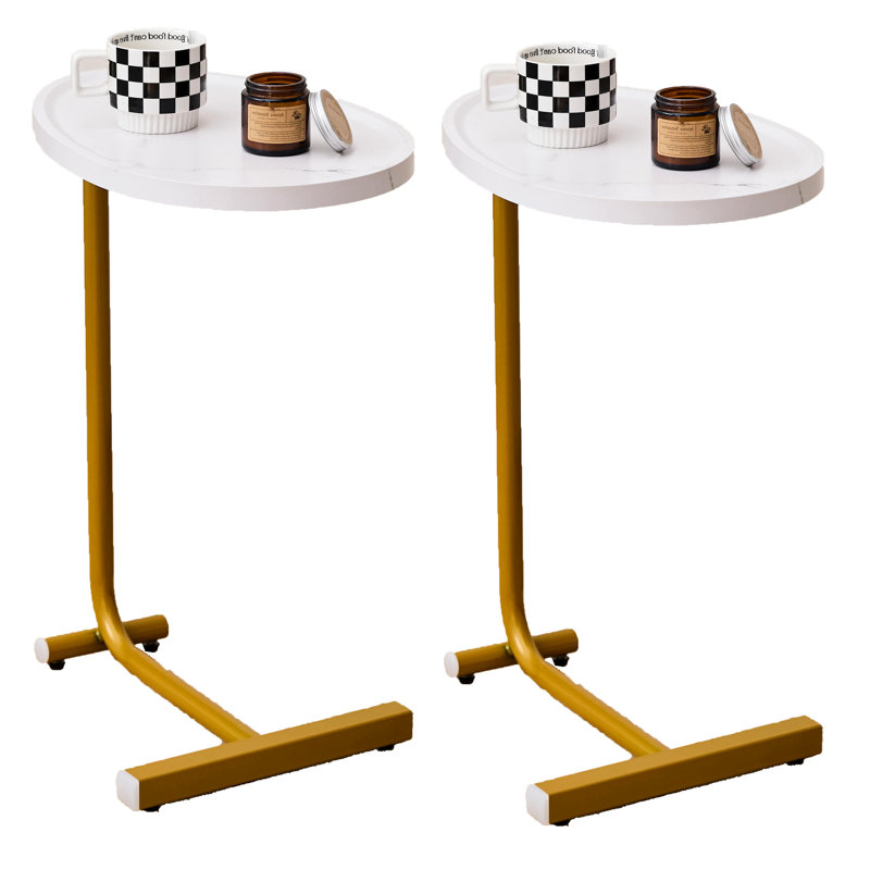 Ensemble de 2 tables d'appoint blanches, idéales pour le canapé et le lit, parfaites pour les petits espaces. Grand plateau pour poser des en-cas. Structure en acier composite, capacité de charge de 22,7 kg (50 lb). Forme en C. Convient aux chambres et autres espaces. Facile à utiliser, même sous une charge élevée.