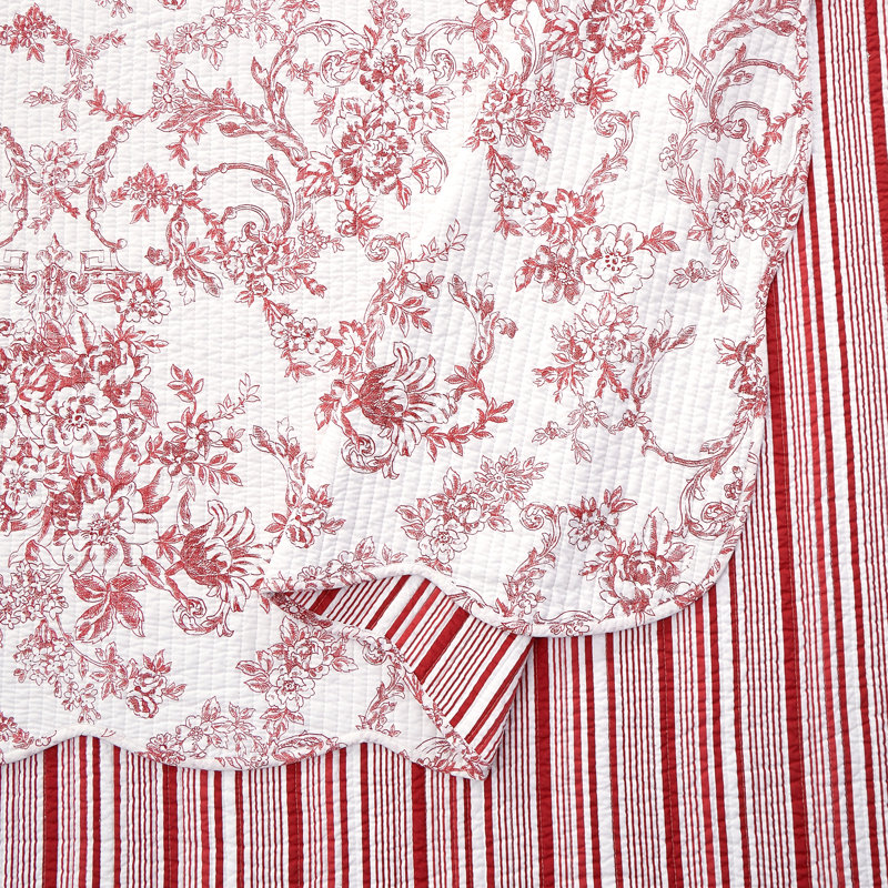 Red Full/Queen Cotton Reversible Quilt Set with Floral Print