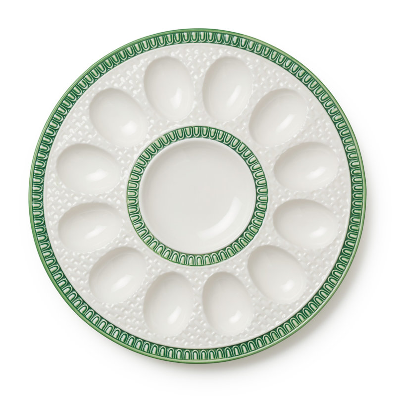 Plateau à œufs en rotin gaufré Le Jardin - Plateau à œufs en grès cérusé avec détails nattés et garniture verte - Élégant service pour le printemps, les fêtes d'été et les réceptions saisonnières