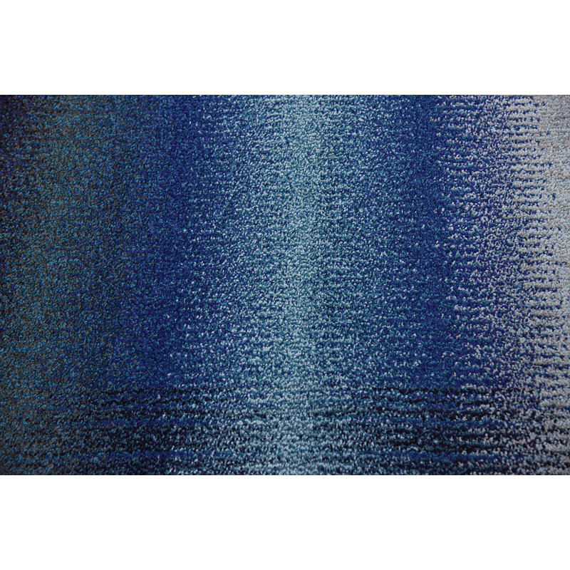 Tapis bleu Burtrum, Tapis de couloir 2 pi 7 po x 10 pi