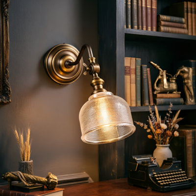 Antique Brass Wall Sconce with Ribbed Glass Shade, Vintage Mid-Century Modern Design, Solid Brass Construction, Adjustable Arm for Bedroom Hallway, Classic Wall Lighting for Living Room