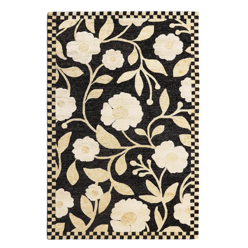Farmhouse Floral Rug, Rectangle 5' x 8'