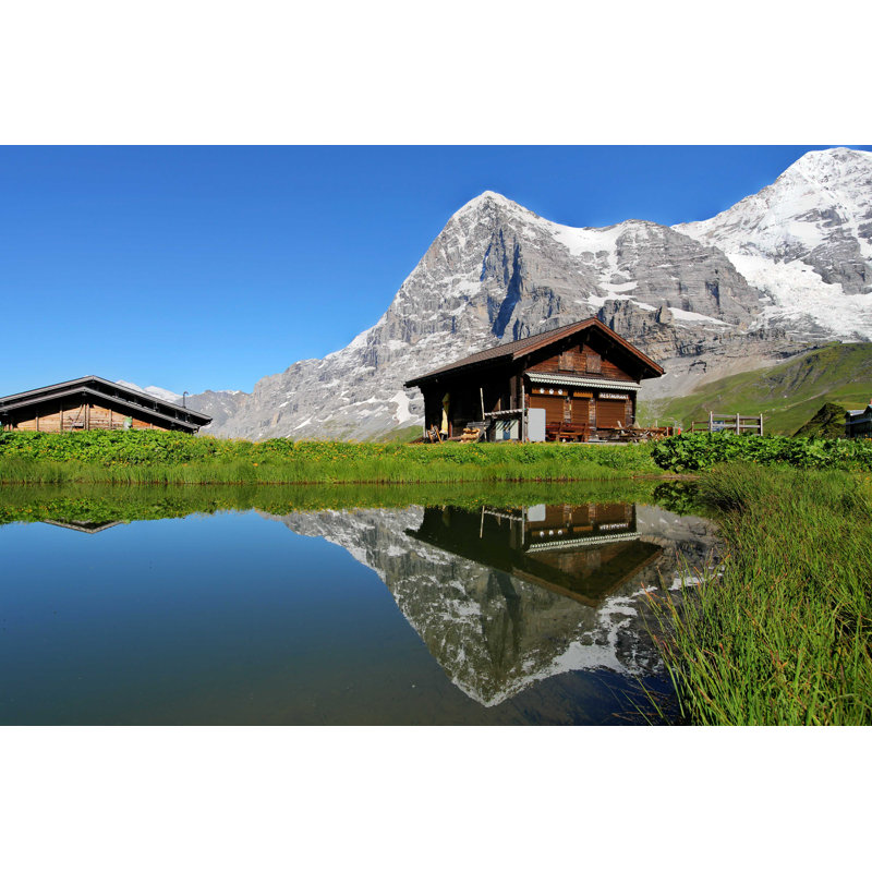 «A Swiss Mountain Chalet» par Bogdan Lazar - photographie sur toile tendue, L 24 po x H 36 po
