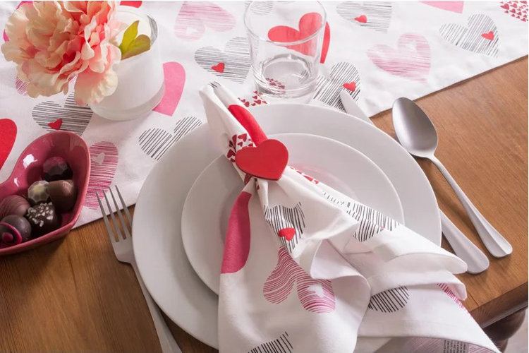 valentines day dinner setting