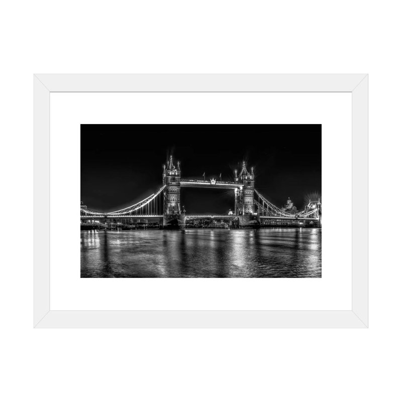 Londres en noir et blanc par David Gardiner - reproduction de photo, Blanc, H 24 po x l 16 po x P 1 po, Papier encadré blanc