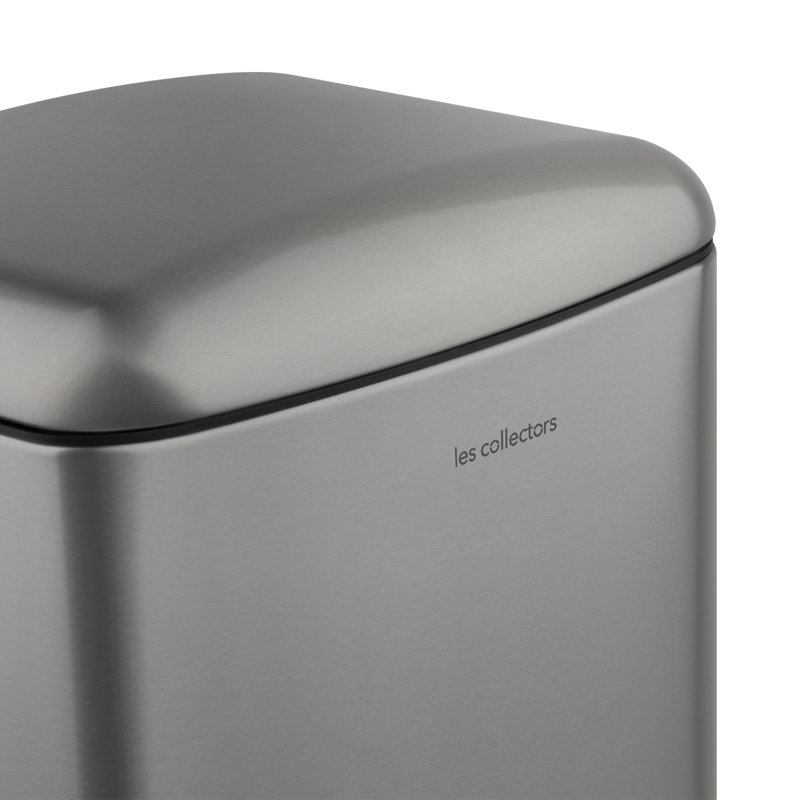 20 Litre Step On Trash Can, 52.5cm H x 30cm W x 29cm D, Silver
