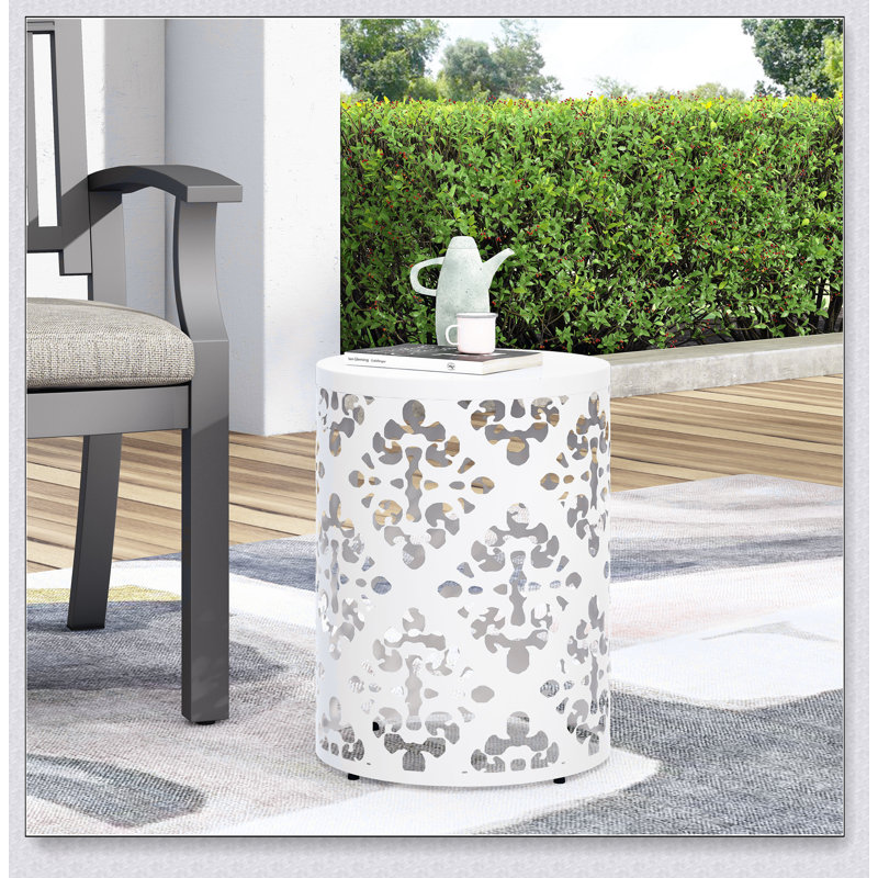 Table de bout d'extérieur en métal durable au design floral élégant, parfaite pour les terrasses et balcons modernes, Blanc