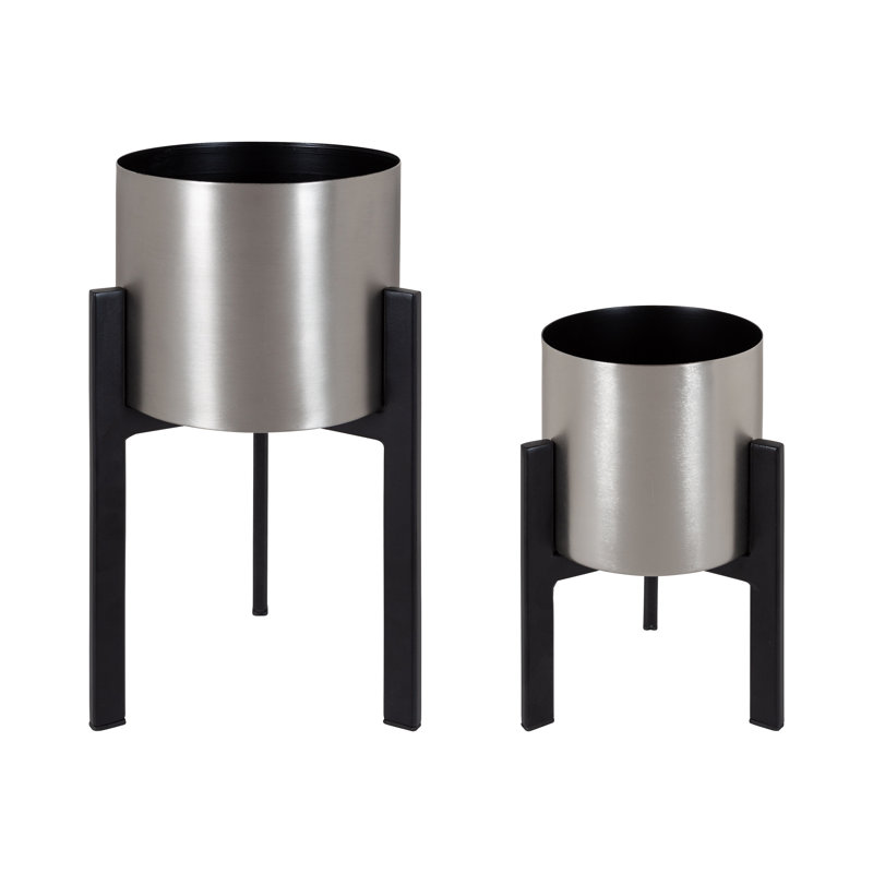 Othin Metal Pot Planter