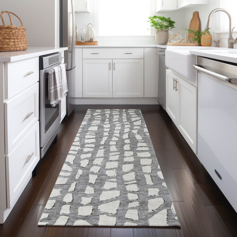 Lamanna Washable Striped Indoor / Outdoor Rug