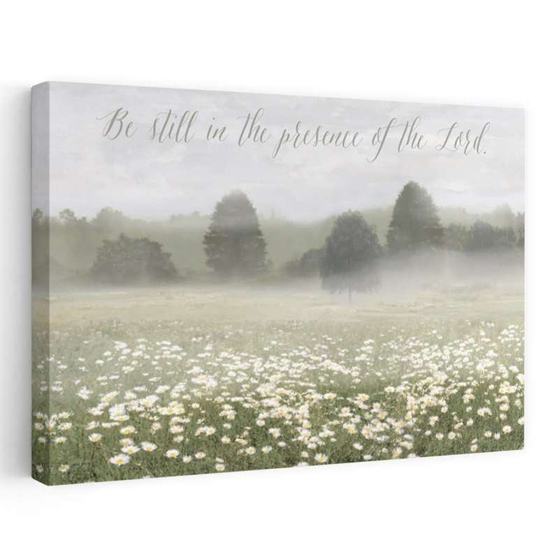 «Be Still» - Art contemporain matin brumeux dans un champ de marguerites, H 36 po x l 24 po