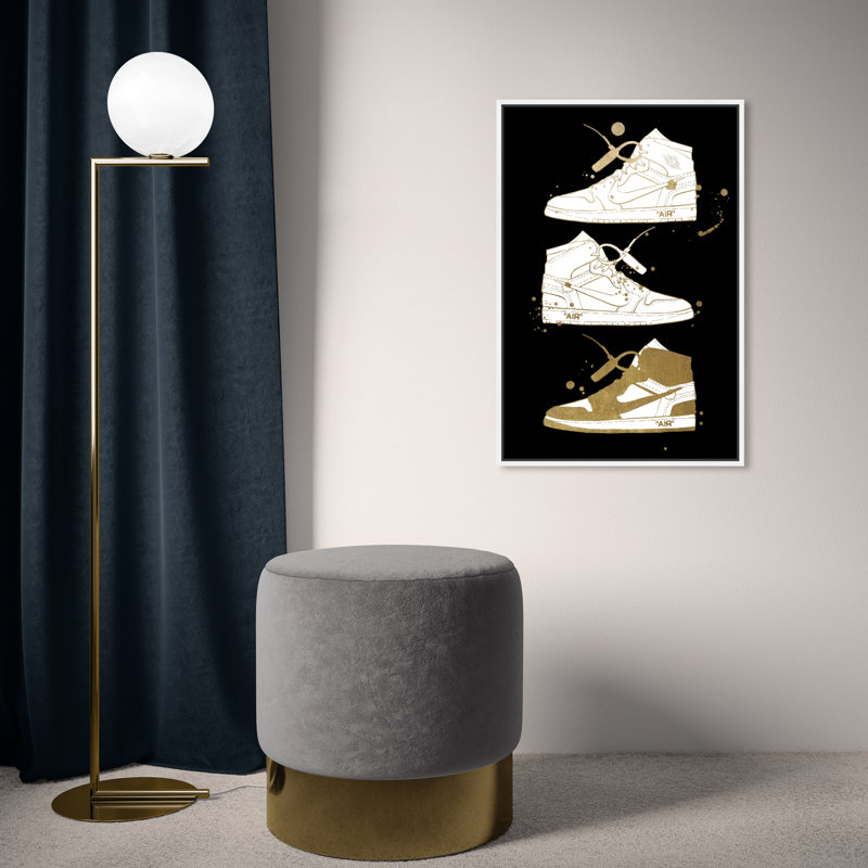 Collection Golden Sneaker - impression sur toile, H 24 po x l 16 po, Cadre flottant blanc
