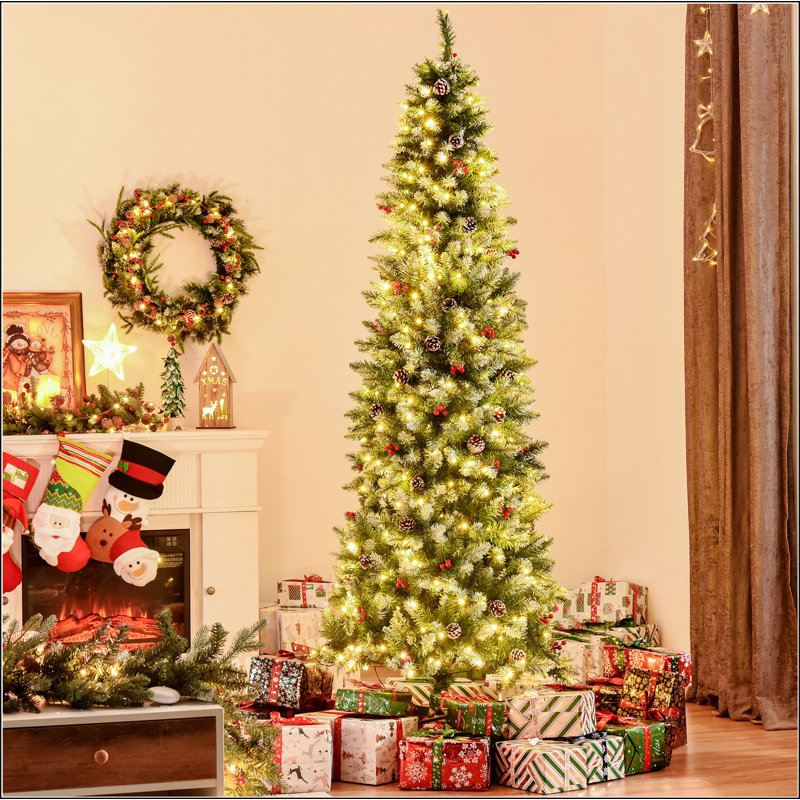 Arbre de Noël artificiel enneigé 9 pi avec branches réalistes, 460 lumières DEL, pommes de pin, baies rouges et 1298 pointes
