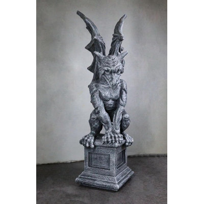 Grande figurine gargouille sur piédestal gothique de 17 po H