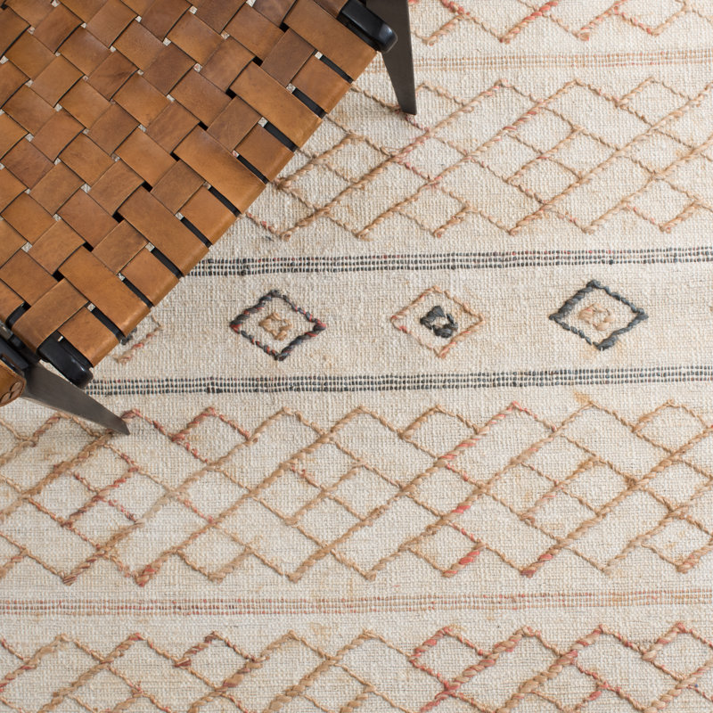 Kiya Southwestern Indoor Rug, Round 6'
