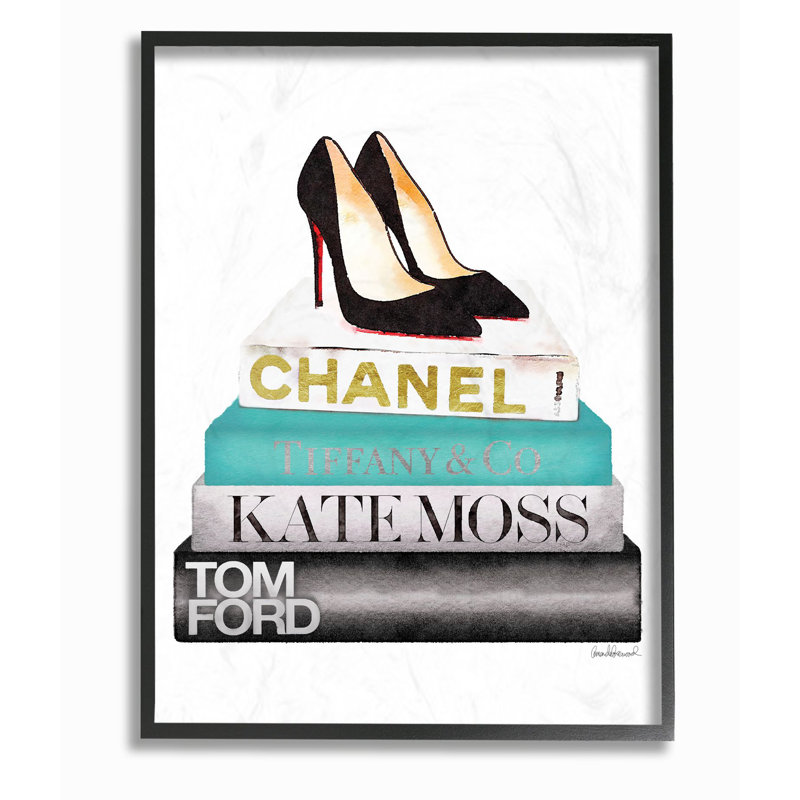 «Fashion Designer Shoes Bookstack Blue Black», impression, H 20 po x l 16 po, Giclée encadrée noir minuit