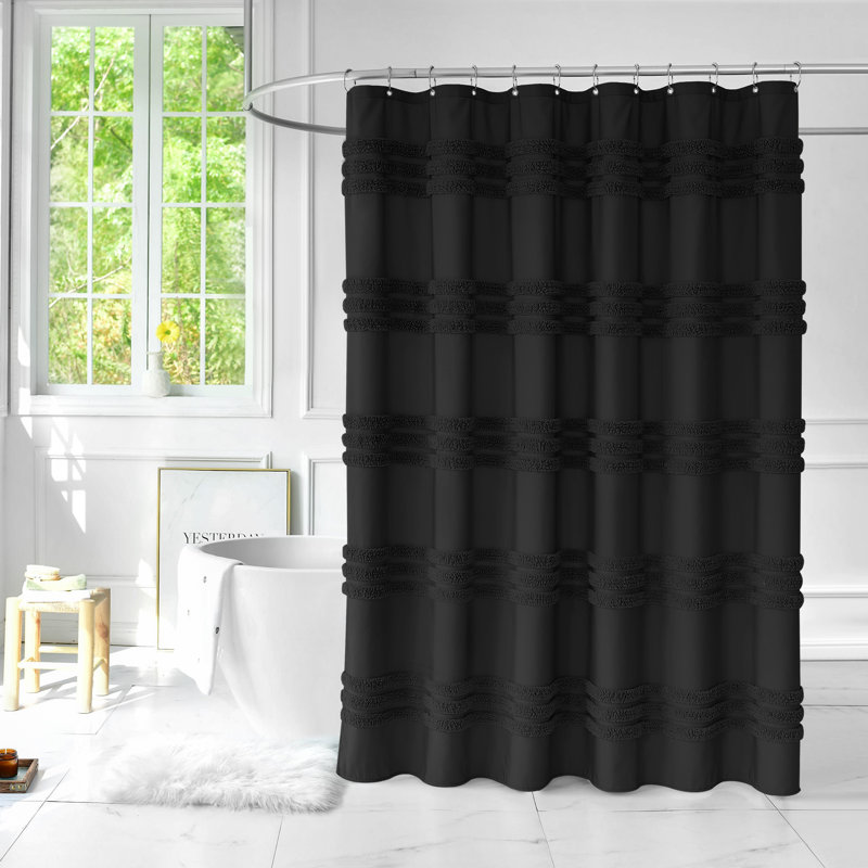 Rideau de douche en chenille touffeté et rayé Jonestown, H 79 po x l 72 po, Noir, noir, noir, noir