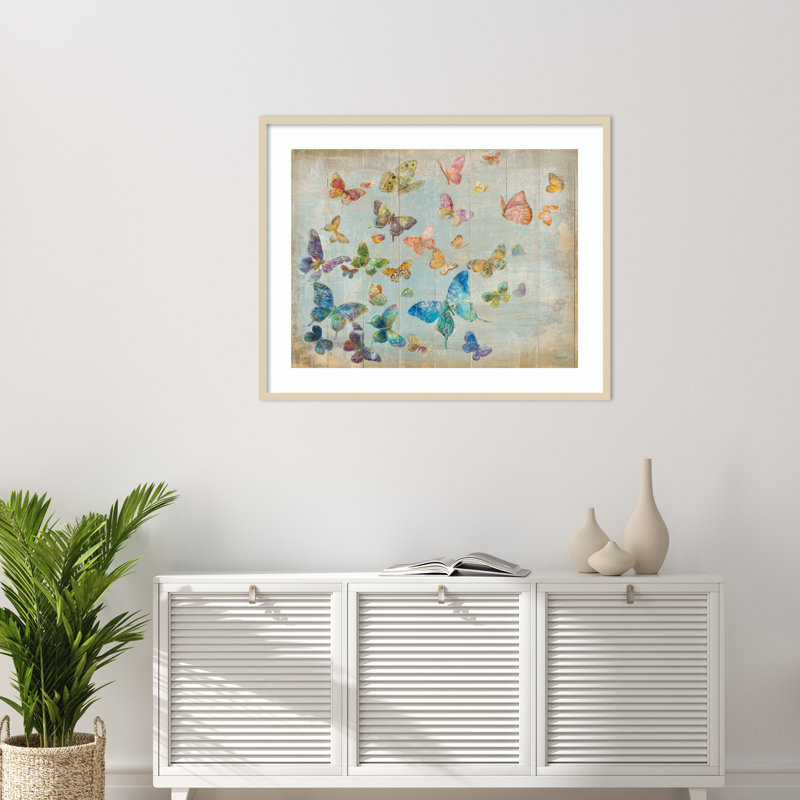 «Butterflies» par Danhui Nai, impression sur bois encadrée, H 33 po x l 41 po