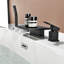 Robinet de baignoire à 4 trous à fixation sur le comptoir avec douche à main Robinet de baignoire à cascade avec robinet à poignée simple en laiton-108199707
