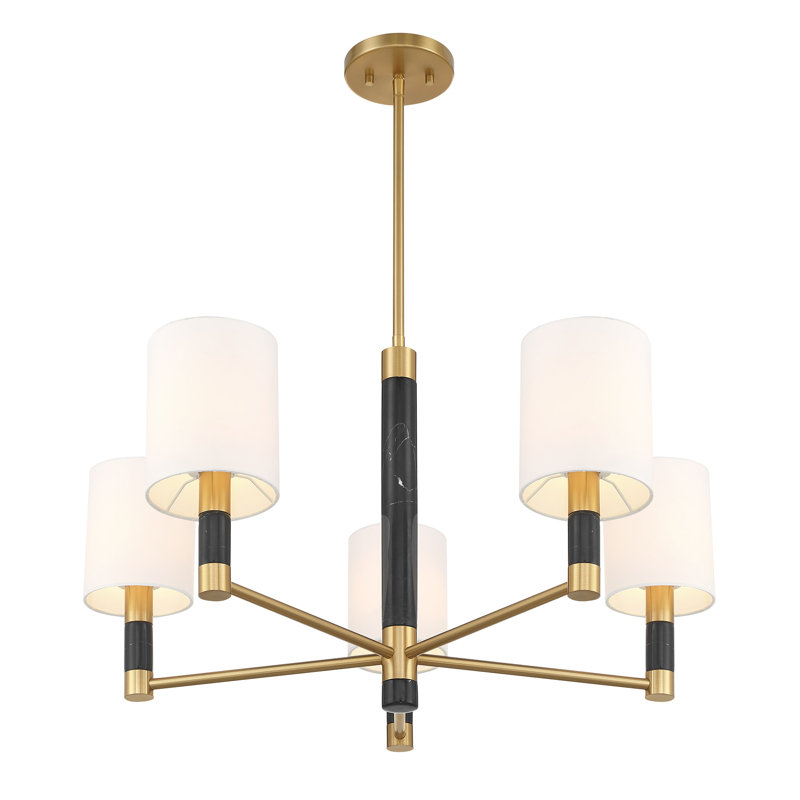 Lustre 5 lumières en laiton chaleureux Conrad, 5 lumières, H 18 po x l 28 po x P 28 po