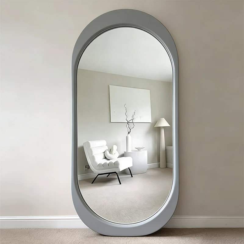 Miroirs ovales en bois manufacturé, 66.93" H x 27.56" W