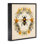 «Cottage Bee Wreath», art de la giclée encadrée par Petal Prints Design