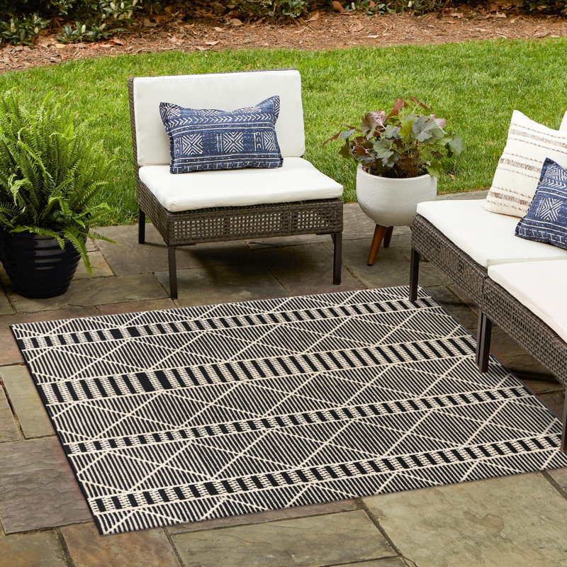 Outdoor Preen Area Rug Black-Ivory Color, Square 6'