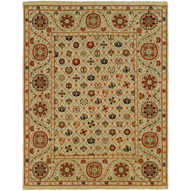 Hensen Wool Oriental Area Rug in Beige, Rectangle 4' x 6'