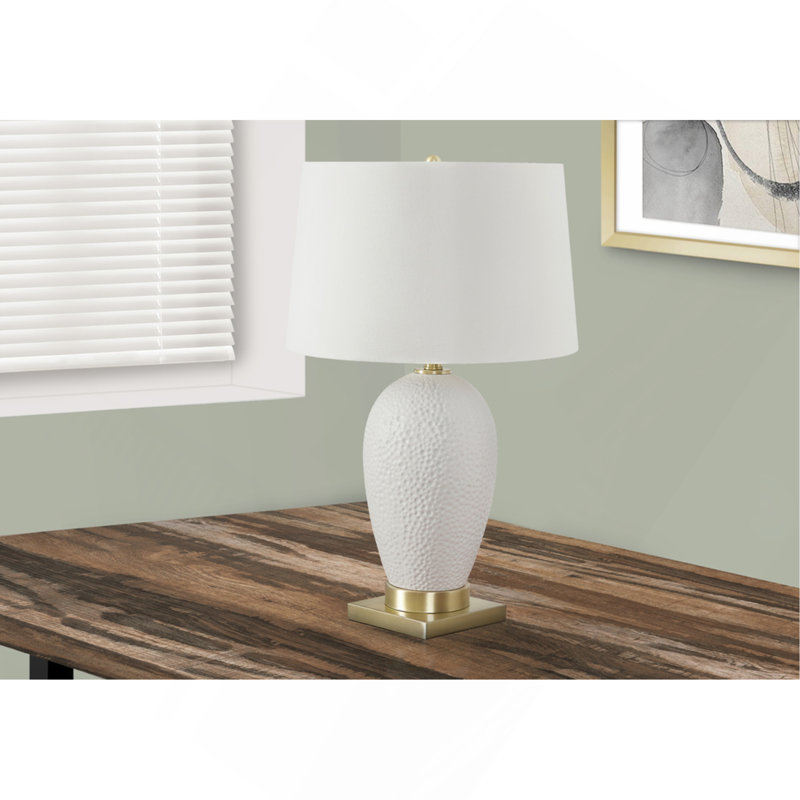 Lighting, H 26 po, lampe de table, céramique blanche, abat-jour ivoire / crème, transitionnel