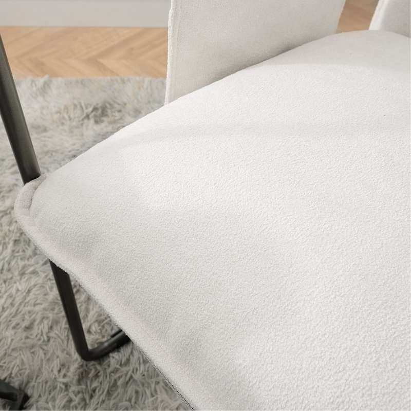 Chaise d'appoint robuste et confortable avec de multiples caractéristiques fonctionnelles