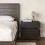 Table de chevet 19,68 po en bois massif moderne entièrement assemblée, table de chevet 2 tiroirs noyer et noir pour chambre à coucher et petits espaces
