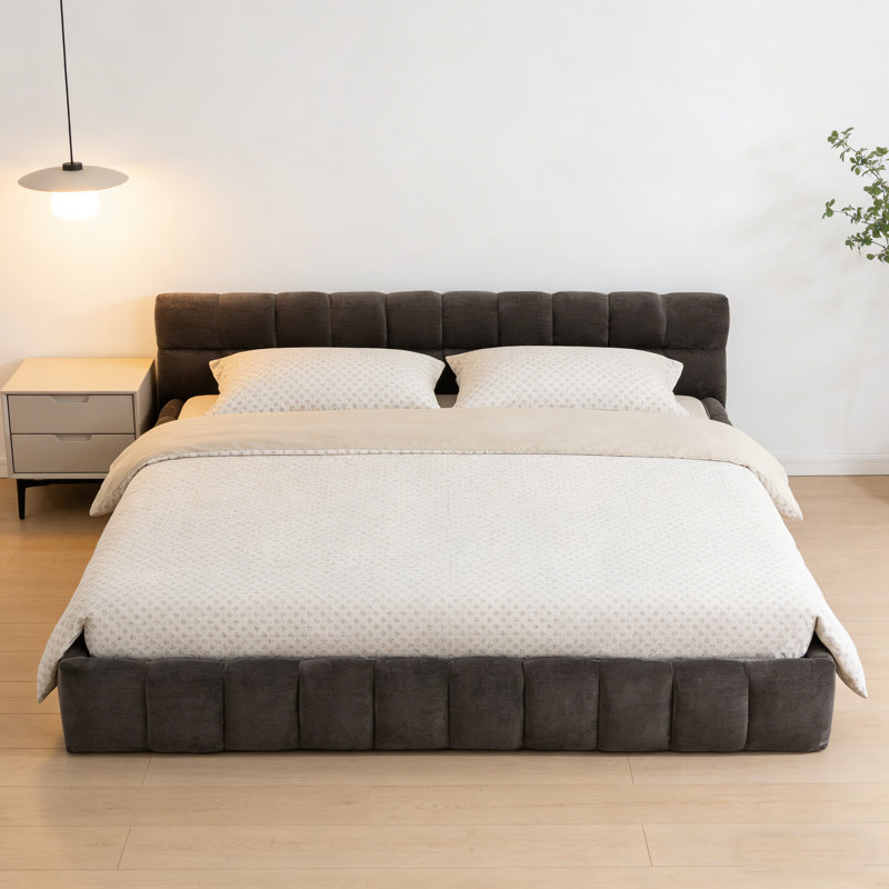 Très grand cadre de lit tapissier très grand avec tissu épais, lit plateforme très grand en chenille avec tête de lit et structure solide. Aucun sommier tapissier requis - gris foncé (88,5 po x 85,5 po x 24 po)