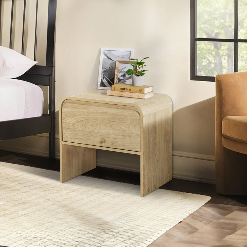 Table de bout en bois Donovan, Beige, H 21,6 po x l 21,6 po x P 15,7 po