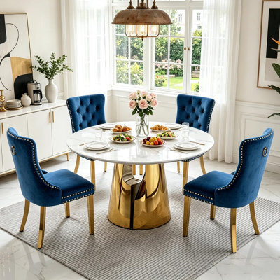 Ensemble de salle à manger 5 pièces, table de cuisine ronde en faux marbre blanc avec 4 chaises capitonnées en velours, style luxueux, pied central doré