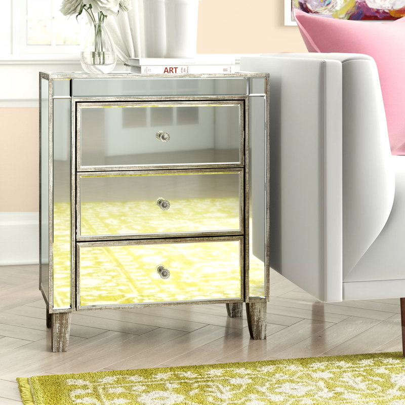 Table de bout à 3 tiroirs avec rangement Claybrooks, Gris patiné