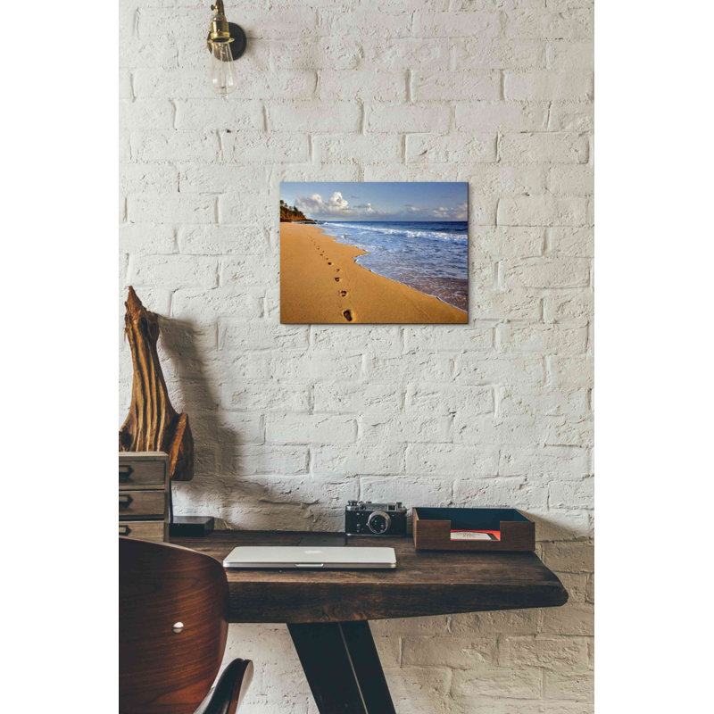 «Footprints» par Dennis Frates, reproduction de photo sur toile tendue, H 12 po x l 16 po x P 0,75 po