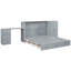 Grand lit avec prise de courant en gris, vaste espace de rangement et mobilier gris accessible, installation massive