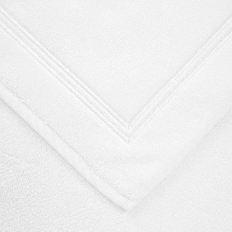 Classic Bath Mat, White/White
