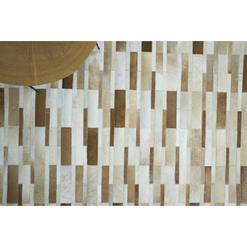 Natural Hide Cowhide Geometric Area Rug in Beige, Rectangle 13'6" x 17'6"