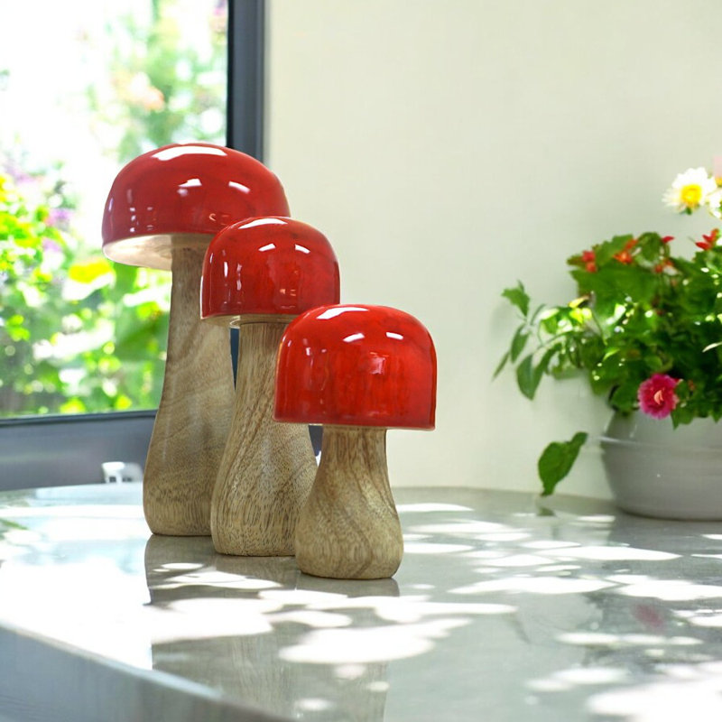 Ensemble de 3 champignons en bois avec capuchons rouges 