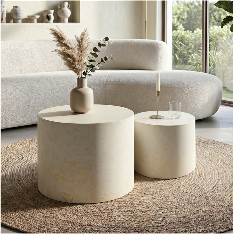 Ensemble de 2 tables basses gigognes beiges en faux marbre, tables d'appoint rondes rondes modernes en bois pour petits espaces de salon