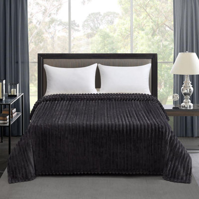 Luxury Soft Warm Ribbed Throw Faux Fur Blanket Sofa Bed Chair Fleece Small Large Machine Woven Throw Blanket