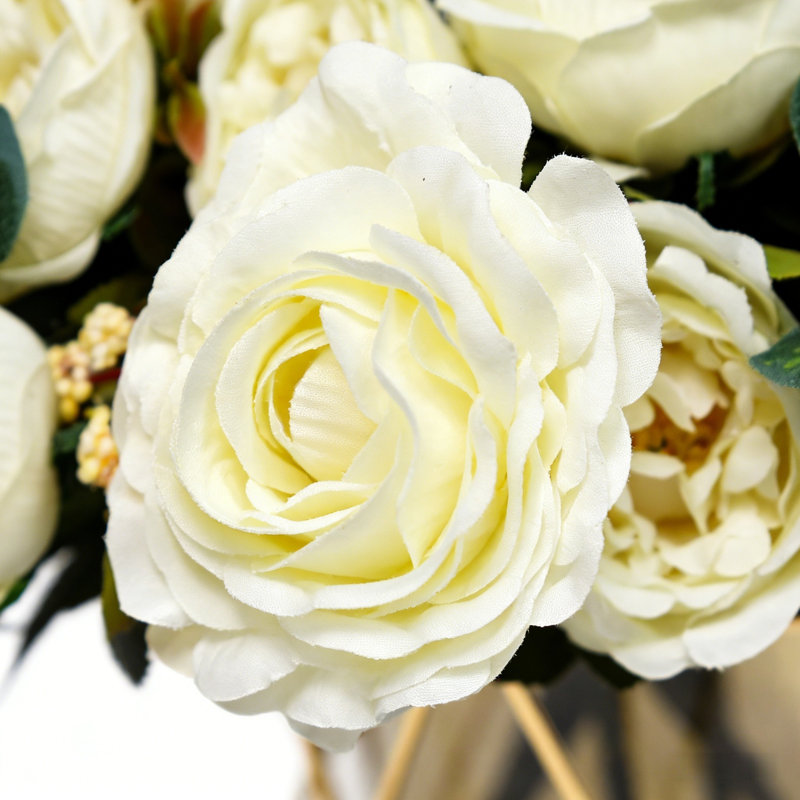 Arrangement floral artificiel