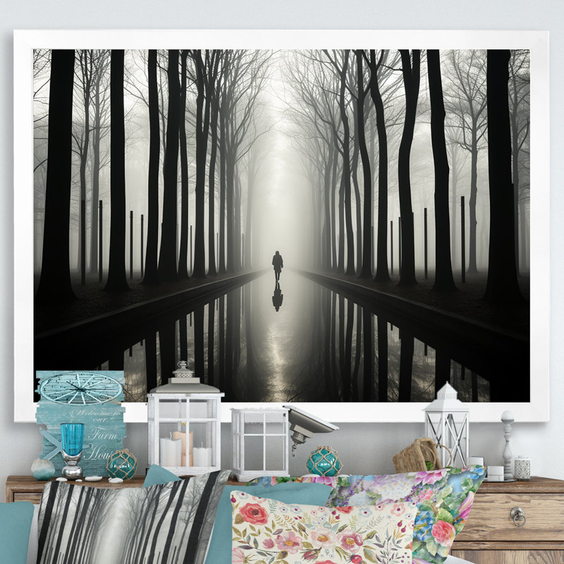 «Black and White Forest Silence», art mural encadré «Forest», H 30 po x l 40 po x P 1,5 po, Cadre simple blanc