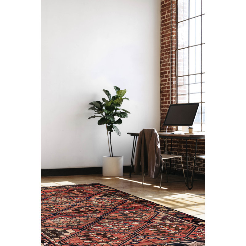Tapis rouge Antalya 4 pi 9 po x 6 pi 7 po