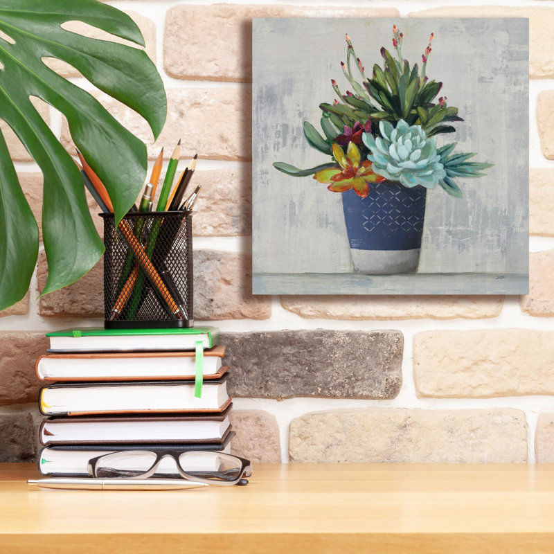 «Succulent Still Life 1 Navy» par Julia Purinton, art mural sur toile, H 12 po x l 12 po x P 0,75 po