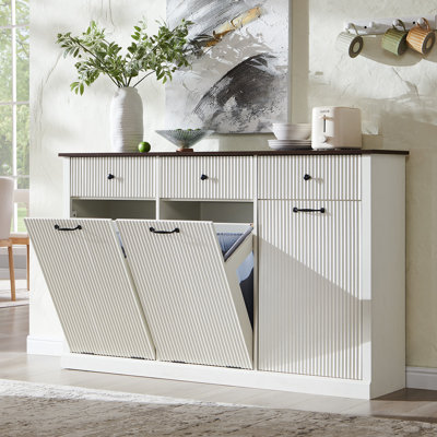 Armoire à poubelle moderne inclinable, armoire à linge à trois portes cannelée à 3 portes avec 3 tiroirs et tablette réglable, armoire à poubelle cachée en bois avec panier de rangement, autoportante pour la cuisine et le salon, blanc