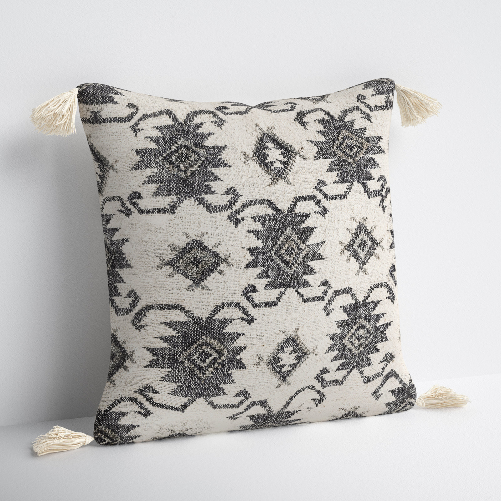 Peridan Tassels Jute / Sisal Pillow Cover, 20" x 20"