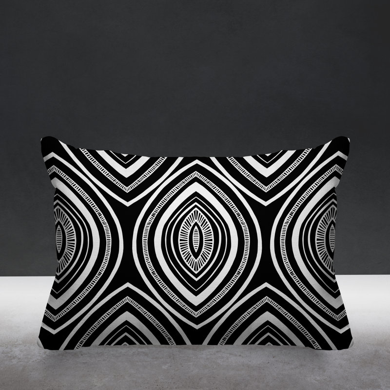 Coussin décoratif intérieur / extérieur Gateson Tribal, 14 po x 20 po, Noir, Rectangulaire