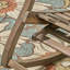 Chaise berçante grise en bois avec repose-pieds-138915523